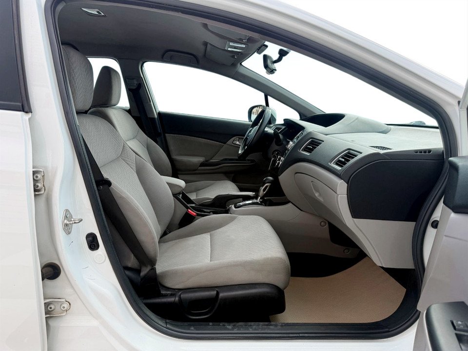 2015 Honda CIVIC LX, keyless entry, Cruise control, Bluetooth in COLDBROOK, Nova Scotia - 19 - w1024h768px