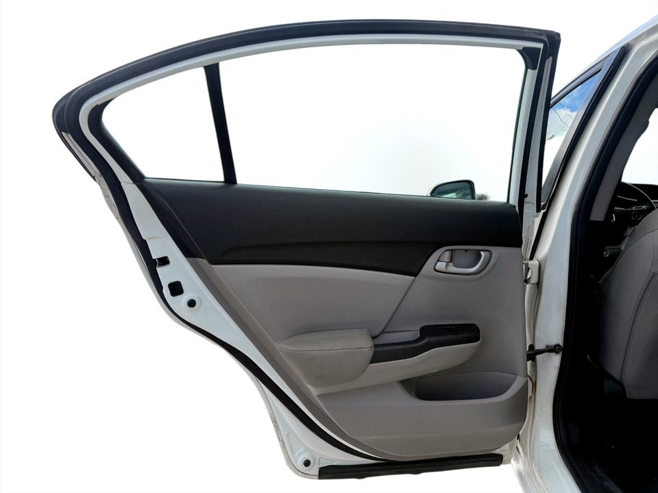 2015 Honda CIVIC LX, keyless entry, Cruise control, Bluetooth in COLDBROOK, Nova Scotia - 13 - w1024h768px