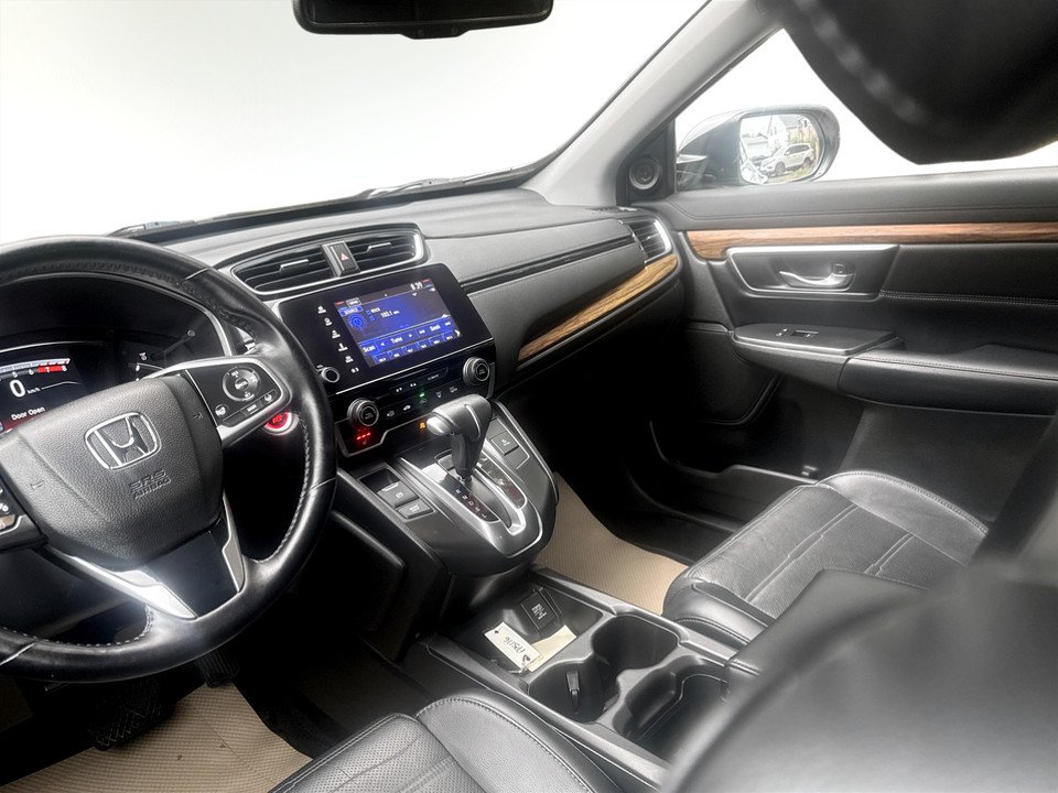 2017 Honda CR-V TOURING Touring, keyless entry, backup camera, Bluetooth in COLDBROOK, Nova Scotia - 11 - w1024h768px