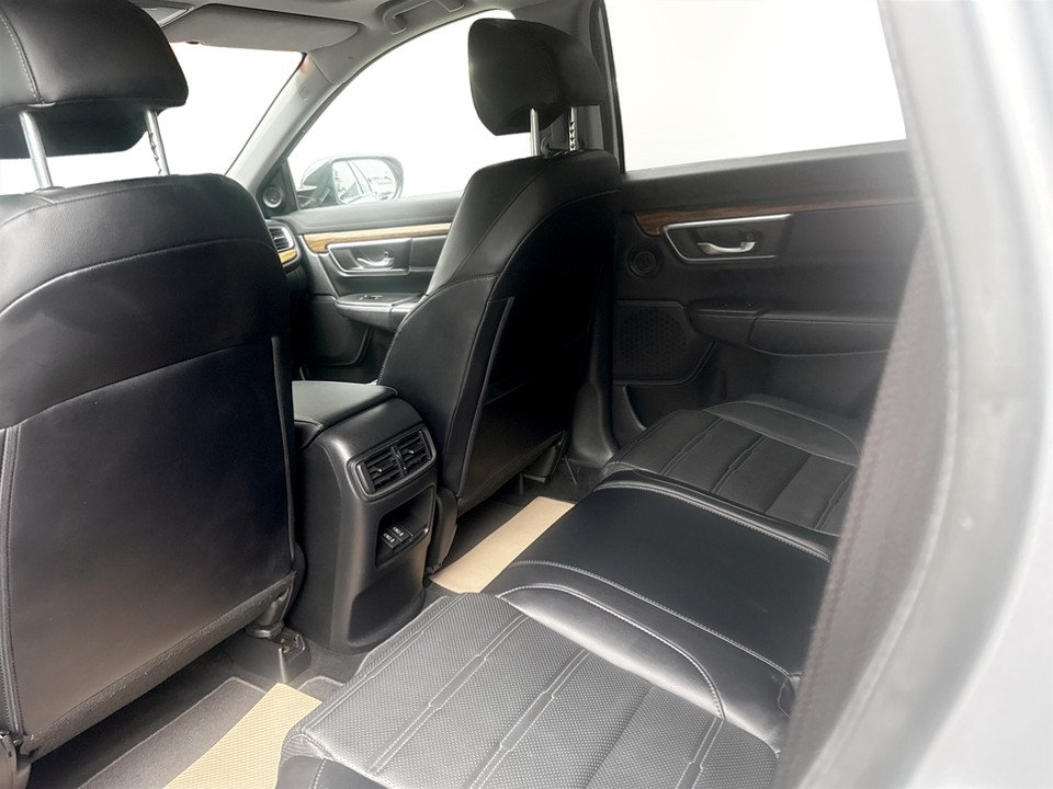 2017 Honda CR-V TOURING Touring, keyless entry, backup camera, Bluetooth in COLDBROOK, Nova Scotia - 12 - w1024h768px
