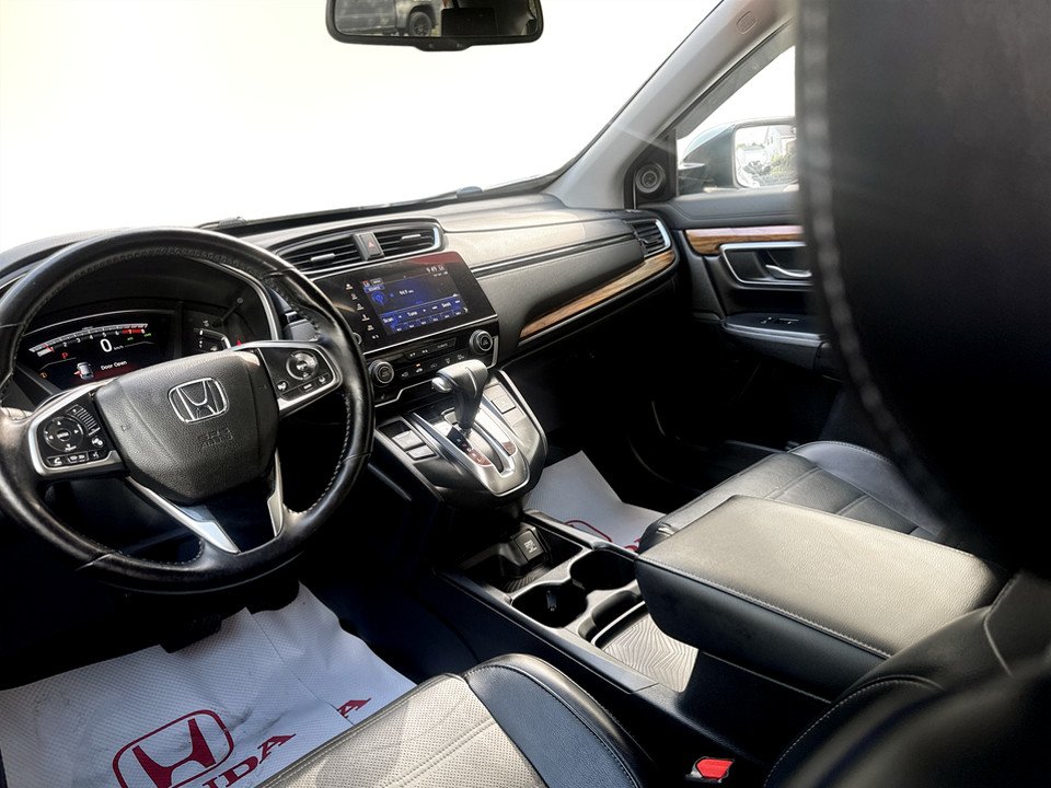2018 Honda CR-V Touring, keyless entry, backup camera, Bluetooth in COLDBROOK, Nova Scotia - 11 - w1024h768px
