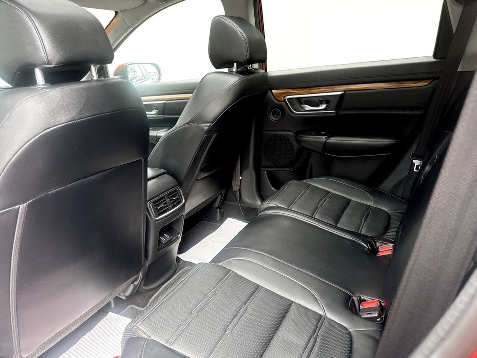 2018 Honda CR-V Touring, keyless entry, backup camera, Bluetooth in COLDBROOK, Nova Scotia - 12 - w1024h768px