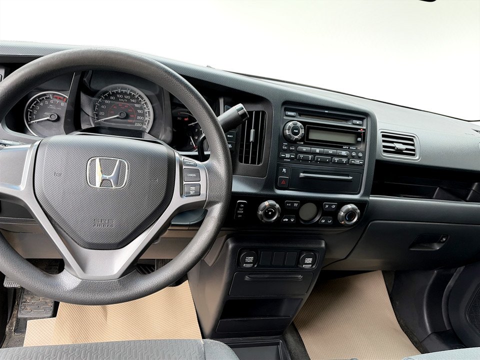 2010 Honda RIDGELINE RTL RTL, keyless entry, Cruise control, Bluetooth in Kentville, Nova Scotia - 10 - w1024h768px