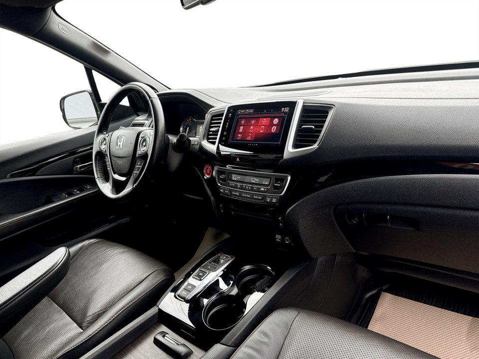 2020 Honda RIDGELINE Black Edition, keyless entry, backup camera, BT in COLDBROOK, Nova Scotia - 6 - w1024h768px