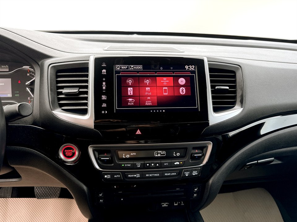 2020 Honda RIDGELINE Black Edition, keyless entry, backup camera, BT in COLDBROOK, Nova Scotia - 9 - w1024h768px