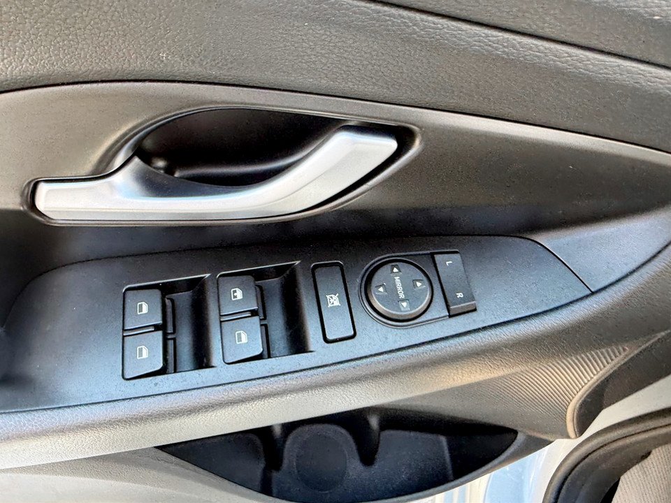 2020 Hyundai ELANTRA GT Preferred, keyless entry, BACKUP CAMERA, Bluetooth in COLDBROOK, Nova Scotia - 8 - w1024h768px