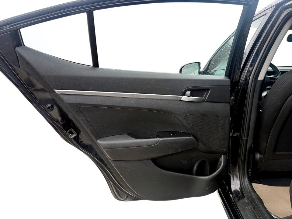 2020 Hyundai ELANTRA SE Essential, keyless entry, 6 SPEED, Bluetooth in COLDBROOK, Nova Scotia - 14 - w1024h768px