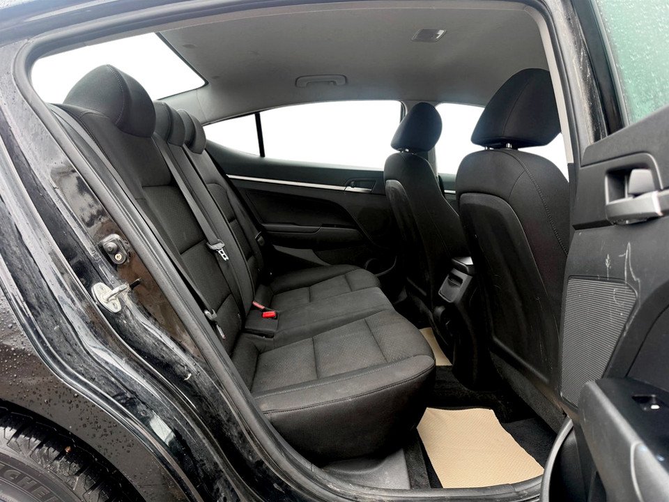 2020 Hyundai ELANTRA SE Essential, keyless entry, 6 SPEED, Bluetooth in COLDBROOK, Nova Scotia - 18 - w1024h768px
