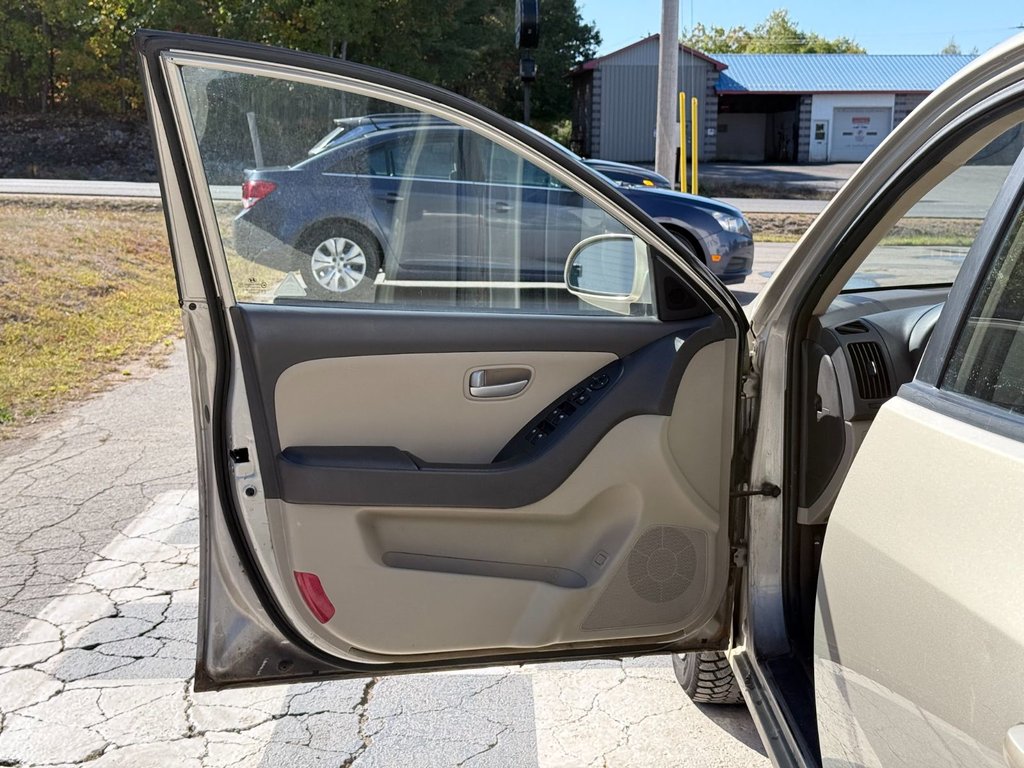 2008 Hyundai ELANTRA GL | Power Windows, CD/MP3 Player in COLDBROOK, Nova Scotia - 7 - w1024h768px