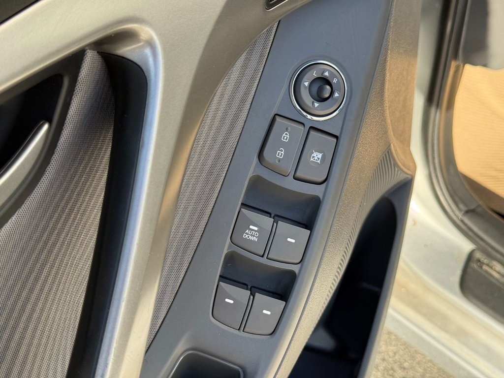 2013 Hyundai Elantra GLS | CD/MP3 Player | Front-wheel Drive in COLDBROOK, Nova Scotia - 7 - w1024h768px