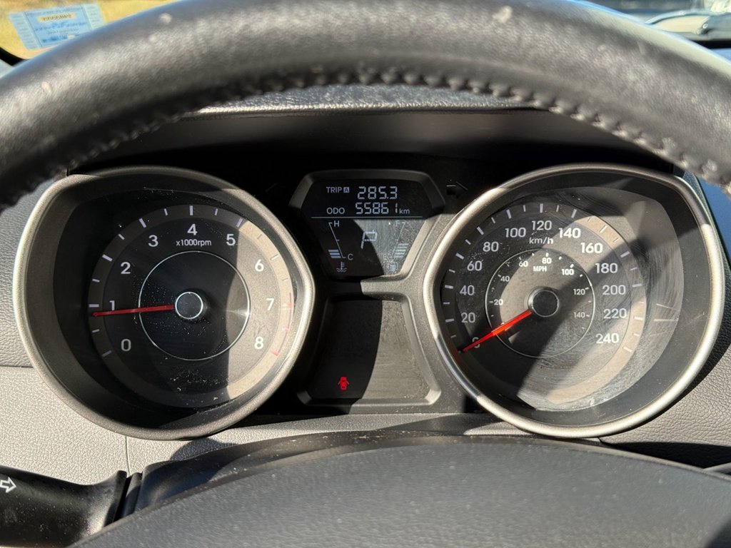 2013 Hyundai Elantra GLS | CD/MP3 Player | Front-wheel Drive in COLDBROOK, Nova Scotia - 11 - w1024h768px