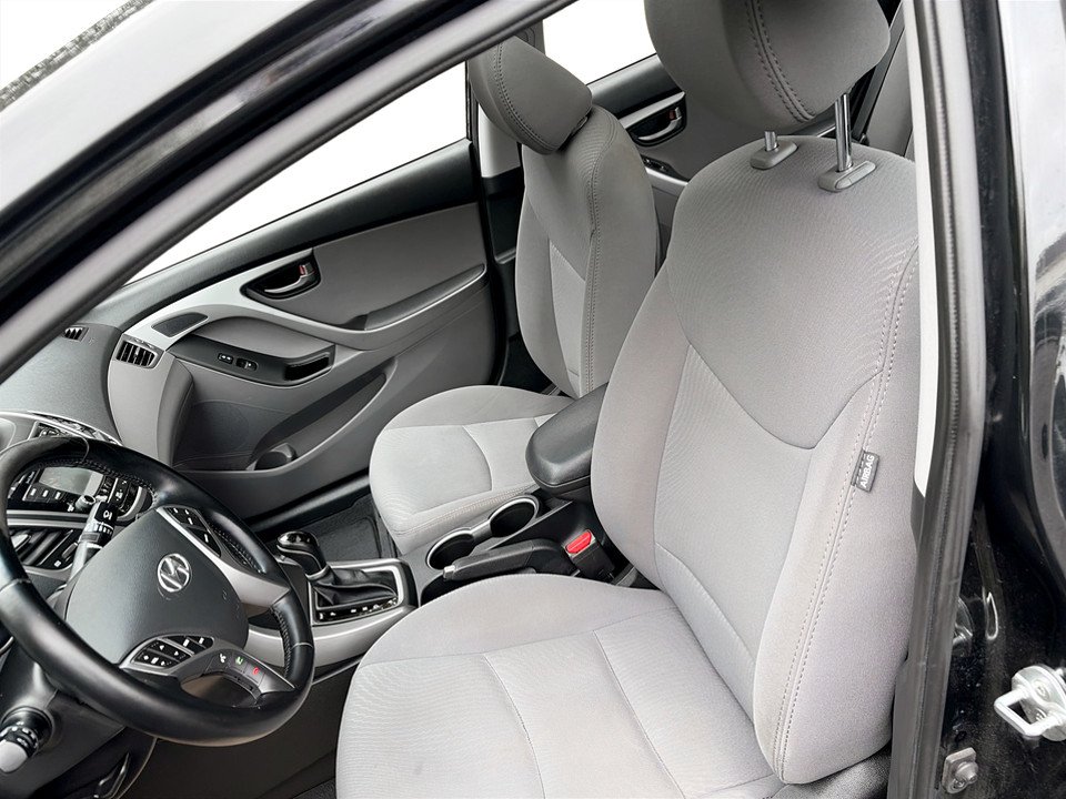 2014 Hyundai ELANTRA GLS, Keyless entry, MP3, Cruise control in COLDBROOK, Nova Scotia - 7 - w1024h768px