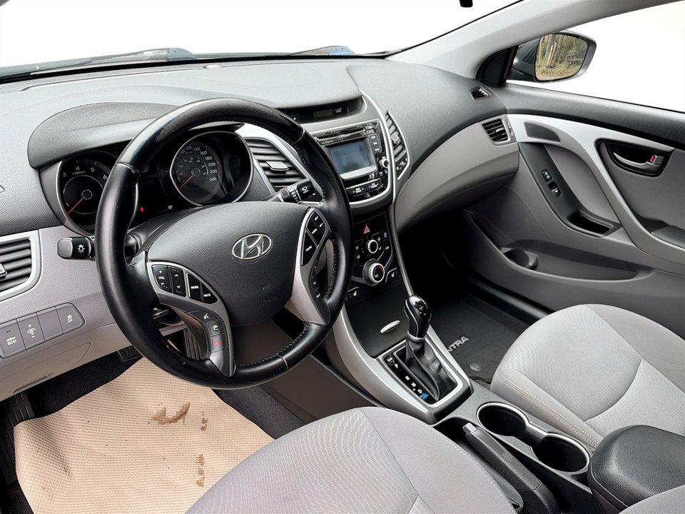 2014 Hyundai ELANTRA GLS, Keyless entry, MP3, Cruise control in COLDBROOK, Nova Scotia - 11 - w1024h768px