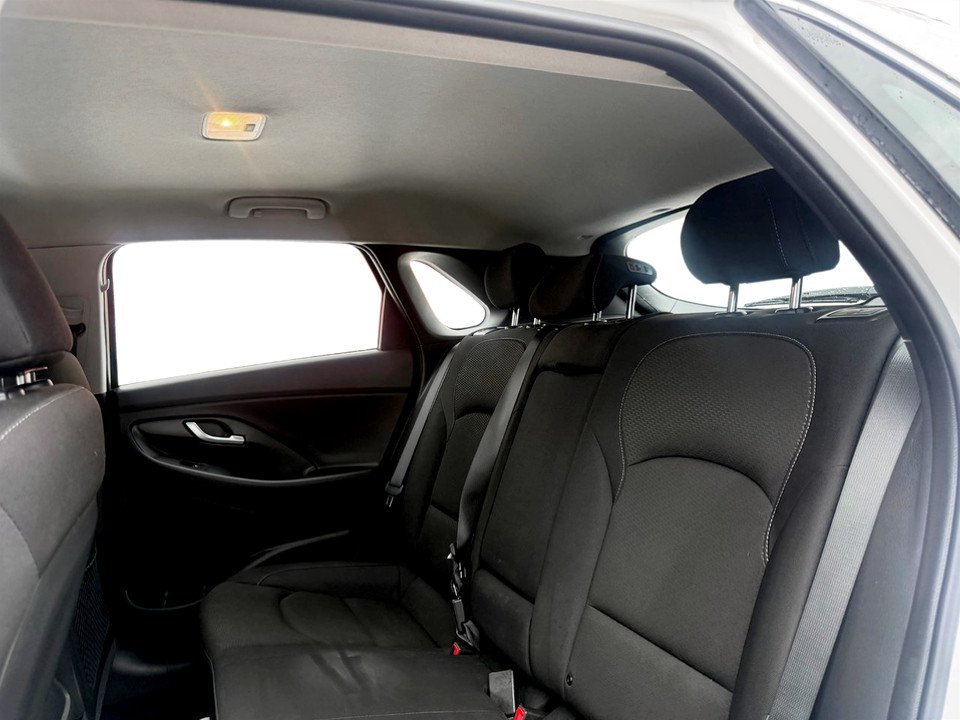 2018 Hyundai ELANTRA GT, keyless entry, backup camera, Bluetooth in COLDBROOK, Nova Scotia - 14 - w1024h768px
