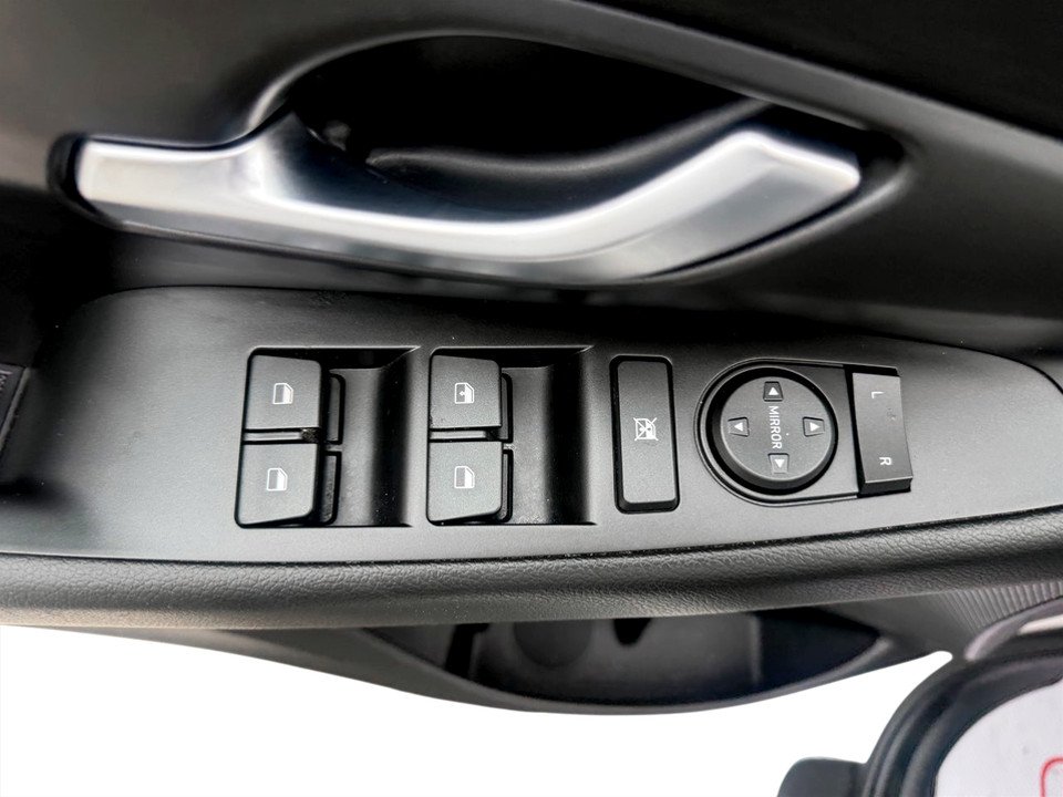 2018 Hyundai ELANTRA GT, keyless entry, backup camera, Bluetooth in COLDBROOK, Nova Scotia - 8 - w1024h768px