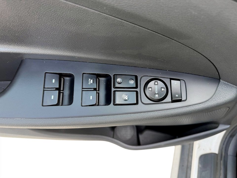 2017 Hyundai TUCSON Luxury, keyless entry, Cruise control, Bluetooth in COLDBROOK, Nova Scotia - 8 - w1024h768px