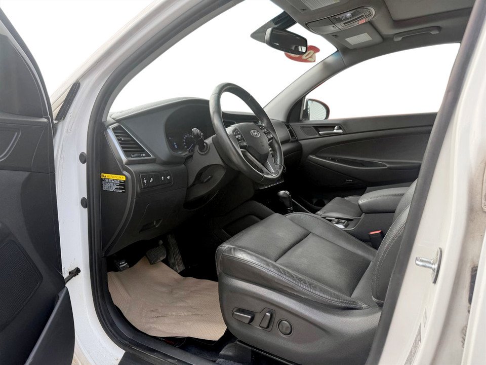 2017 Hyundai TUCSON Luxury, keyless entry, Cruise control, Bluetooth in COLDBROOK, Nova Scotia - 9 - w1024h768px