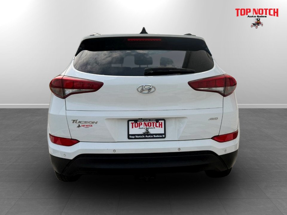 2017 Hyundai TUCSON Luxury, keyless entry, Cruise control, Bluetooth in COLDBROOK, Nova Scotia - 5 - w1024h768px