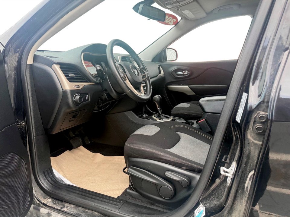 Jeep CHEROKEE Sport 2017 à COLDBROOK, Nouvelle-Écosse - 9 - w1024h768px
