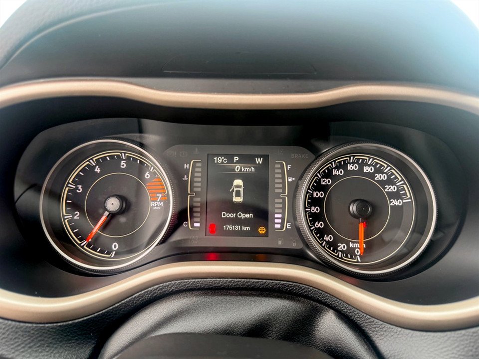 Jeep CHEROKEE Sport 2017 à COLDBROOK, Nouvelle-Écosse - 11 - w1024h768px