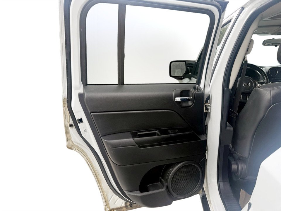 2015 Jeep PATRIOT High Altitude, Keyless entry, MP3, Cruise control in Kentville, Nova Scotia - 12 - w1024h768px