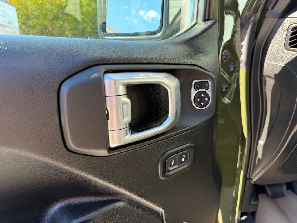 Jeep Wrangler Willys | Rugged AWD 4x4 | A/C & Rear Camera 2023 à COLDBROOK, Nouvelle-Écosse - 8 - w1024h768px