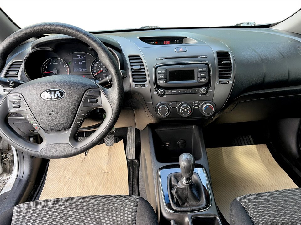 2017 Kia FORTE LX , keyless entry, Cruise control, Bluetooth in COLDBROOK, Nova Scotia - 10 - w1024h768px
