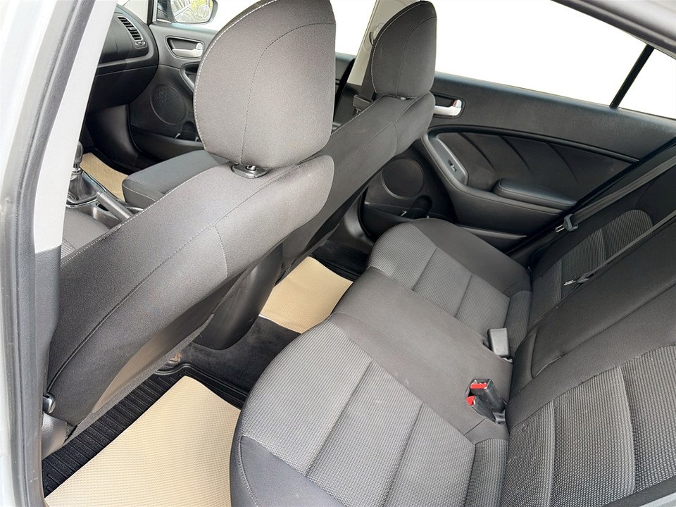 2017 Kia FORTE LX , keyless entry, Cruise control, Bluetooth in COLDBROOK, Nova Scotia - 12 - w1024h768px