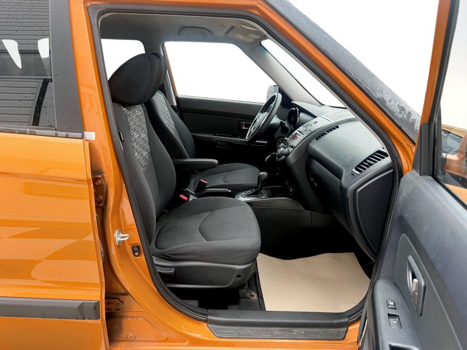 2011 Kia SOUL Sport, keyless entry, Cruise control, mp3 in COLDBROOK, Nova Scotia - 19 - w1024h768px