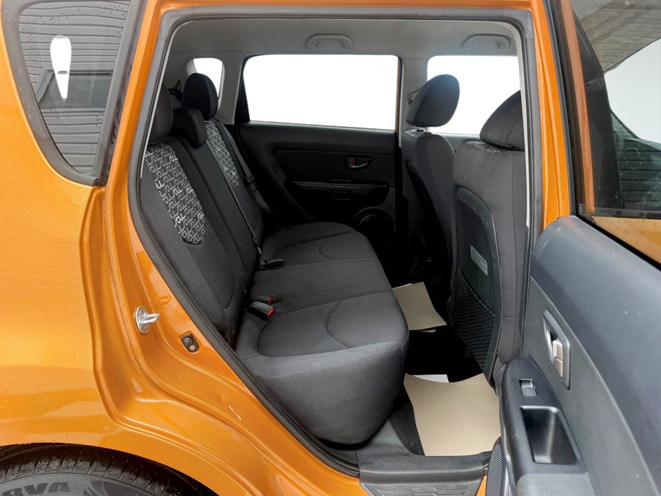 2011 Kia SOUL Sport, keyless entry, Cruise control, mp3 in COLDBROOK, Nova Scotia - 17 - w1024h768px