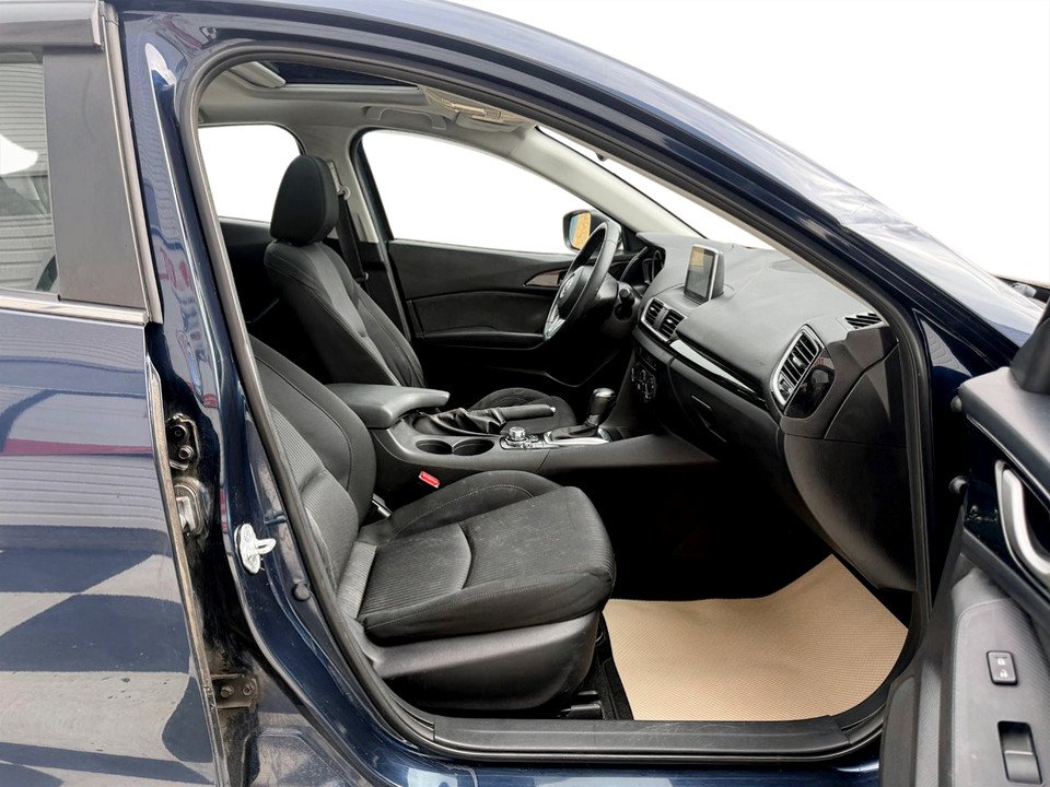2014 Mazda MAZDA3 Touring, keyless entry, backup camera, Bluetooth in COLDBROOK, Nova Scotia - 20 - w1024h768px
