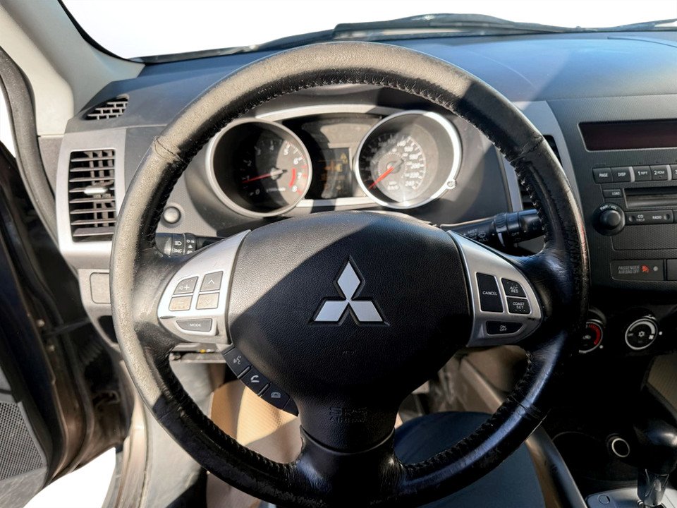 Mitsubishi OUTLANDER SE LS, keyless entry, backup camera, Bluetooth 2011 à COLDBROOK, Nouvelle-Écosse - 10 - w1024h768px