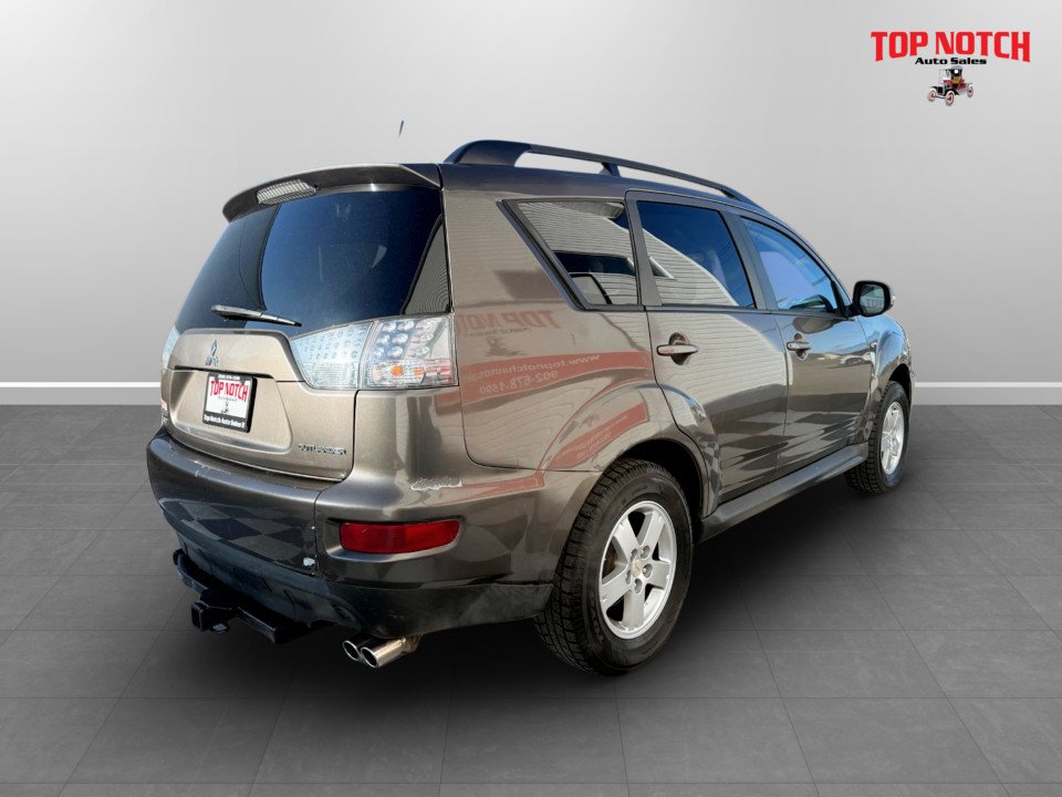Mitsubishi OUTLANDER SE LS, keyless entry, backup camera, Bluetooth 2011 à COLDBROOK, Nouvelle-Écosse - 4 - w1024h768px
