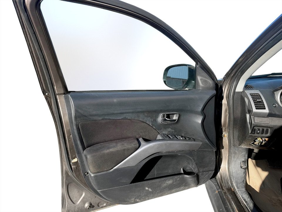 Mitsubishi OUTLANDER SE LS, keyless entry, backup camera, Bluetooth 2011 à COLDBROOK, Nouvelle-Écosse - 7 - w1024h768px