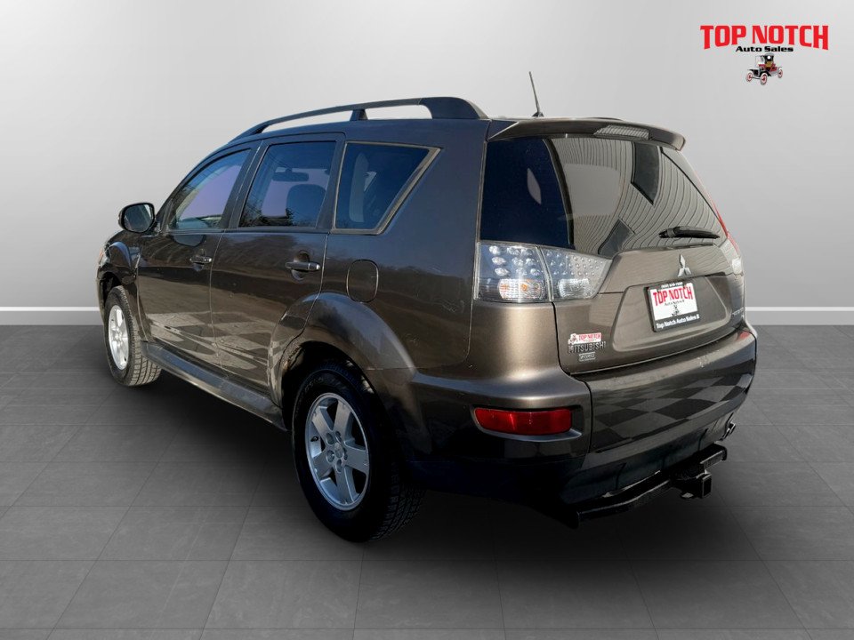 Mitsubishi OUTLANDER SE LS, keyless entry, backup camera, Bluetooth 2011 à COLDBROOK, Nouvelle-Écosse - 6 - w1024h768px