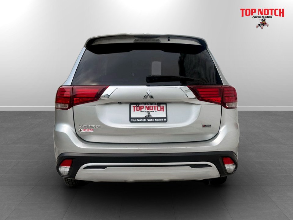 2020 Mitsubishi OUTLANDER ES, keyless entry, backup camera, Bluetooth in COLDBROOK, Nova Scotia - 5 - w1024h768px