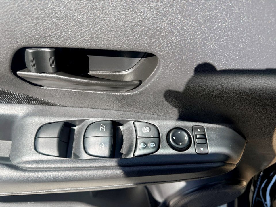 2024 Nissan KICKS S Sport, keyless entry, Cruise control, Bluetooth in COLDBROOK, Nova Scotia - 8 - w1024h768px