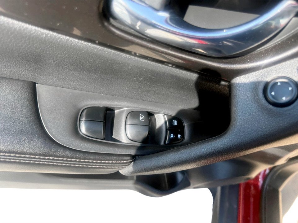 2019 Nissan ROGUE SV, keyless entry, Remote Start, Bluetooth in COLDBROOK, Nova Scotia - 8 - w1024h768px