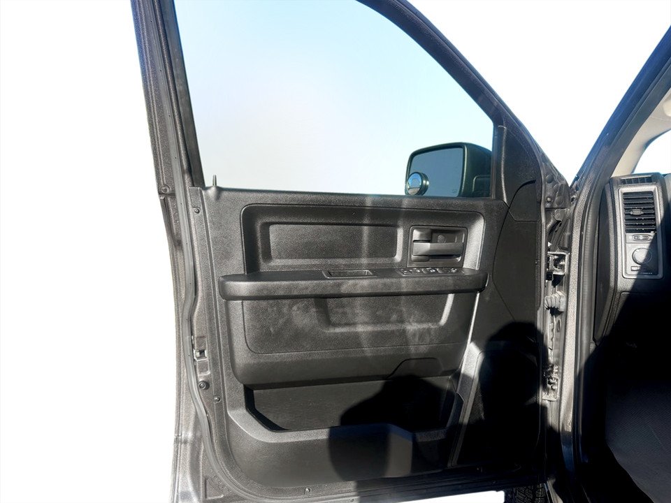 Ram 1500 CLASSIC Express, keyless entry, Remote Start, Bluetooth 2019 à COLDBROOK, Nouvelle-Écosse - 7 - w1024h768px