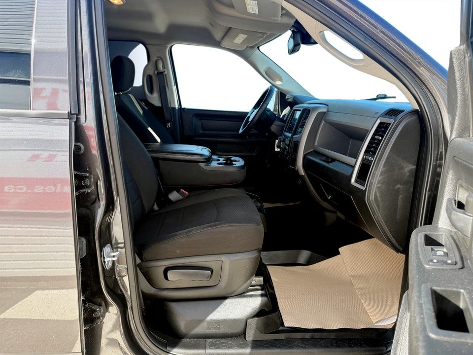 Ram 1500 CLASSIC Express, keyless entry, Remote Start, Bluetooth 2019 à COLDBROOK, Nouvelle-Écosse - 19 - w1024h768px