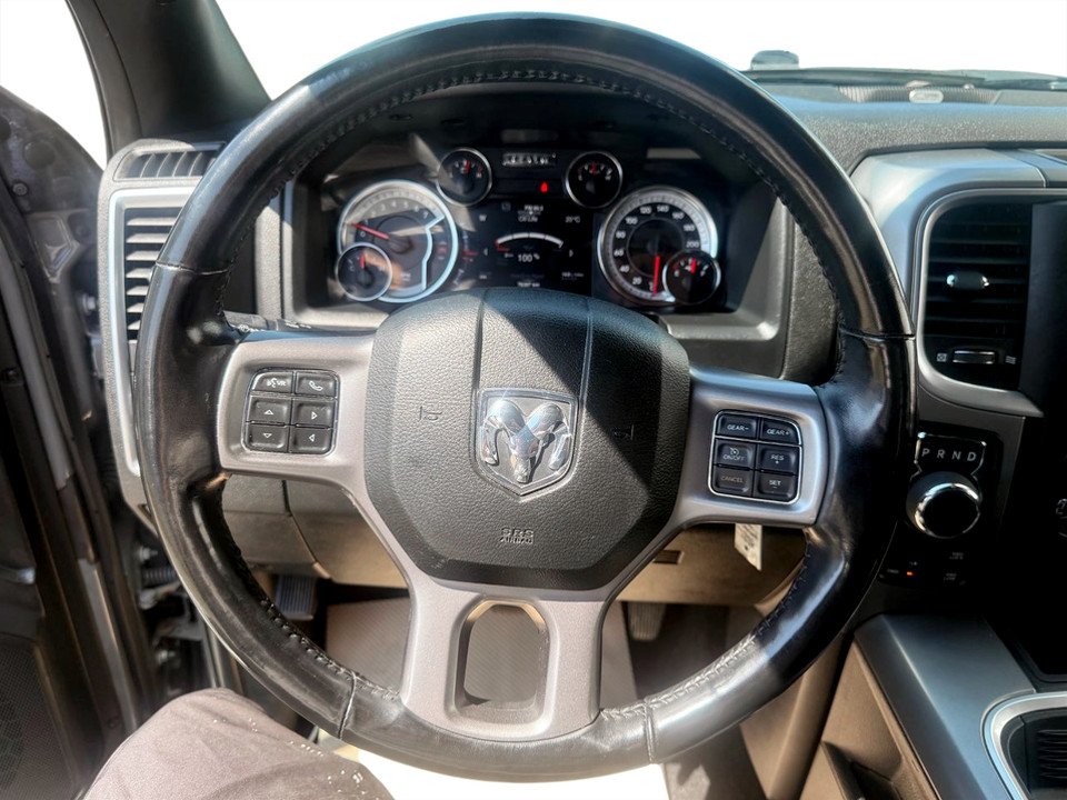 2022 Ram 1500 CLASSIC Warlock, keyless entry, backup camera, Bluetooth in COLDBROOK, Nova Scotia - 10 - w1024h768px