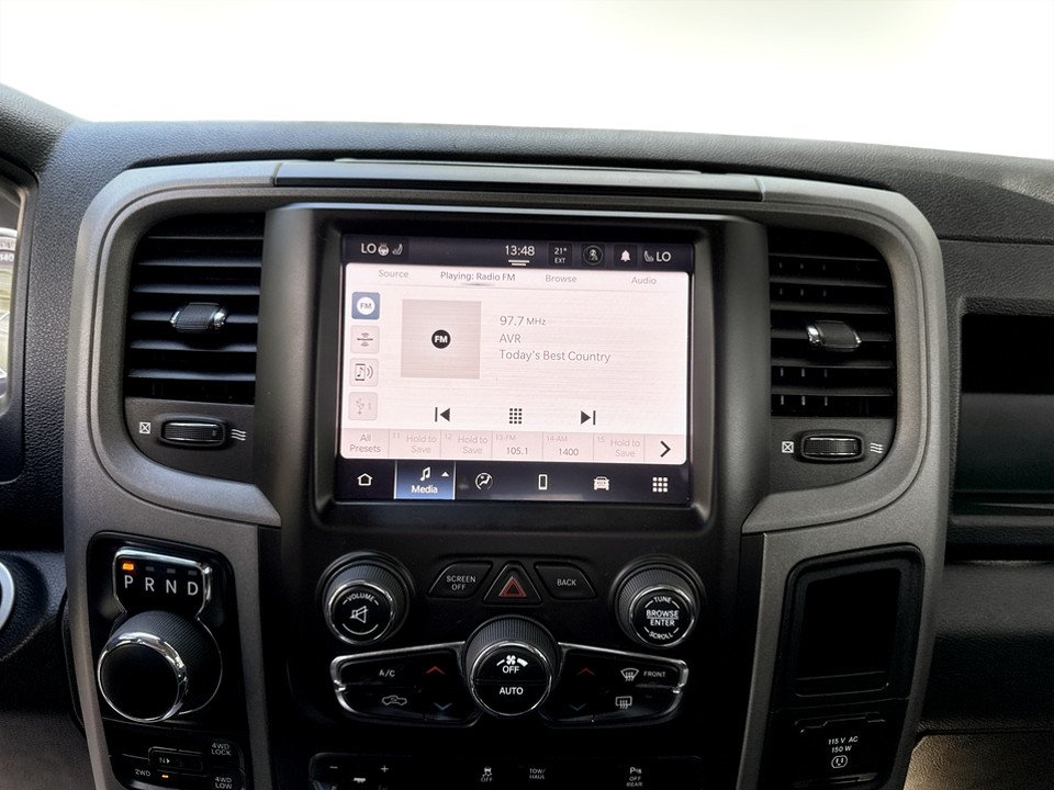 2023 Ram 1500 CLASSIC Express, keyless entry, Remote Start, Bluetooth in COLDBROOK, Nova Scotia - 9 - w1024h768px