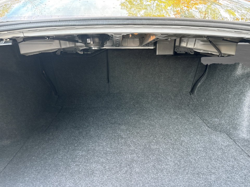 2017 Subaru LEGACY Limited, keyless entry, backup camera, Bluetooth in Kentville, Nova Scotia - 13 - w1024h768px