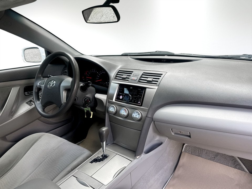 2010 Toyota CAMRY/SE/LE/XLE LE, Keyless entry, MP3, Cruise control in COLDBROOK, Nova Scotia - 6 - w1024h768px