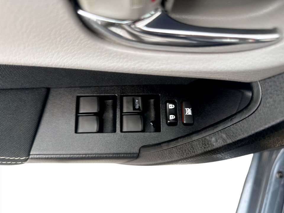 2014 Toyota COROLLA LE, keyless entry, Cruise control, Bluetooth in COLDBROOK, Nova Scotia - 8 - w1024h768px