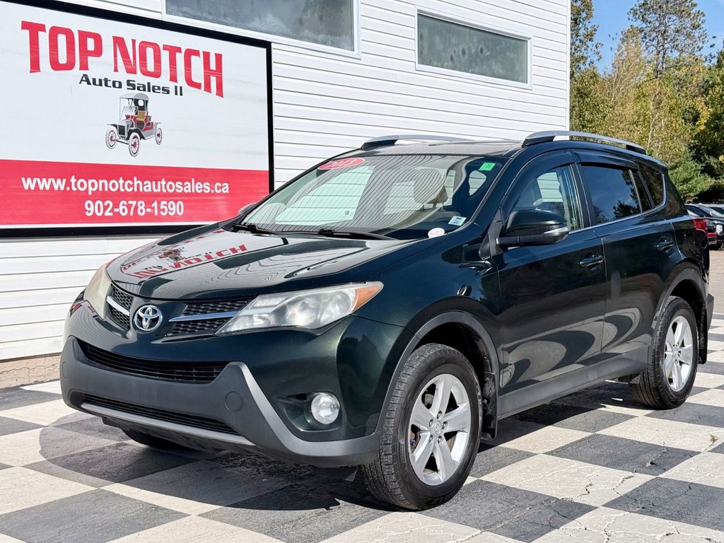 2013 Toyota RAV4 XLE | AWD, Sunroof, Rear Camera, FM/CD/Bluetooth in COLDBROOK, Nova Scotia - 1 - w1024h768px