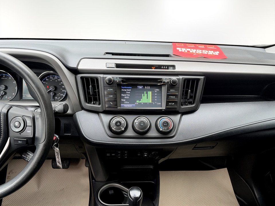 2018 Toyota RAV4 LE, keyless entry, Cruise control, Bluetooth in COLDBROOK, Nova Scotia - 9 - w1024h768px