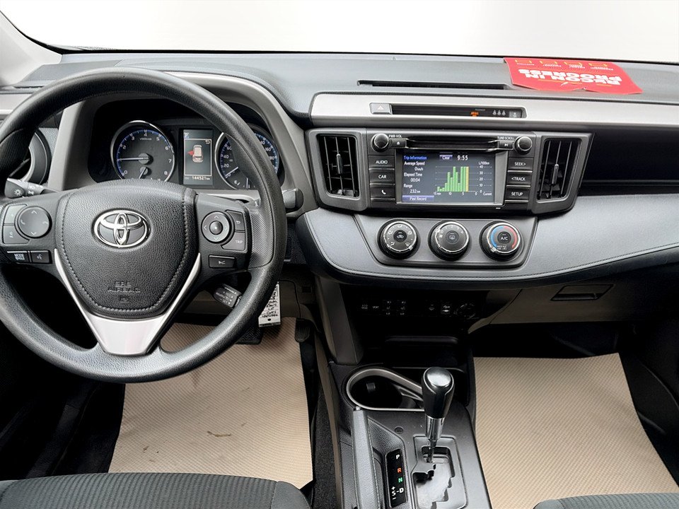 2018 Toyota RAV4 LE, keyless entry, Cruise control, Bluetooth in COLDBROOK, Nova Scotia - 10 - w1024h768px