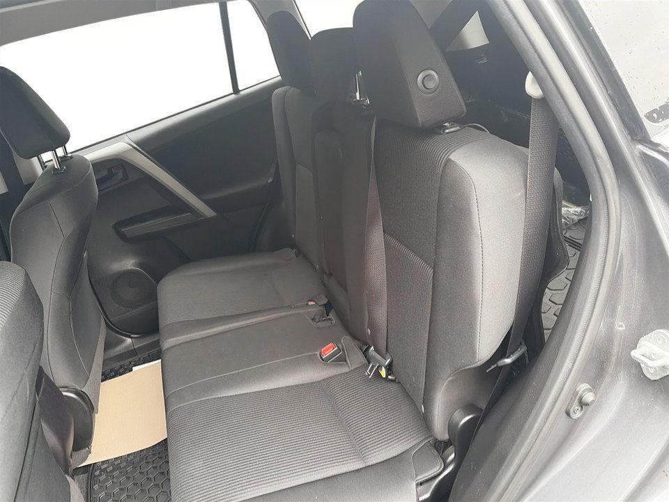 2018 Toyota RAV4 LE, keyless entry, Cruise control, Bluetooth in COLDBROOK, Nova Scotia - 7 - w1024h768px