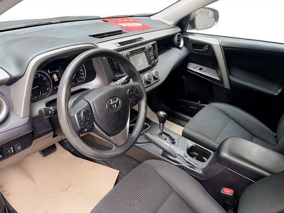 2018 Toyota RAV4 LE, keyless entry, Cruise control, Bluetooth in COLDBROOK, Nova Scotia - 11 - w1024h768px